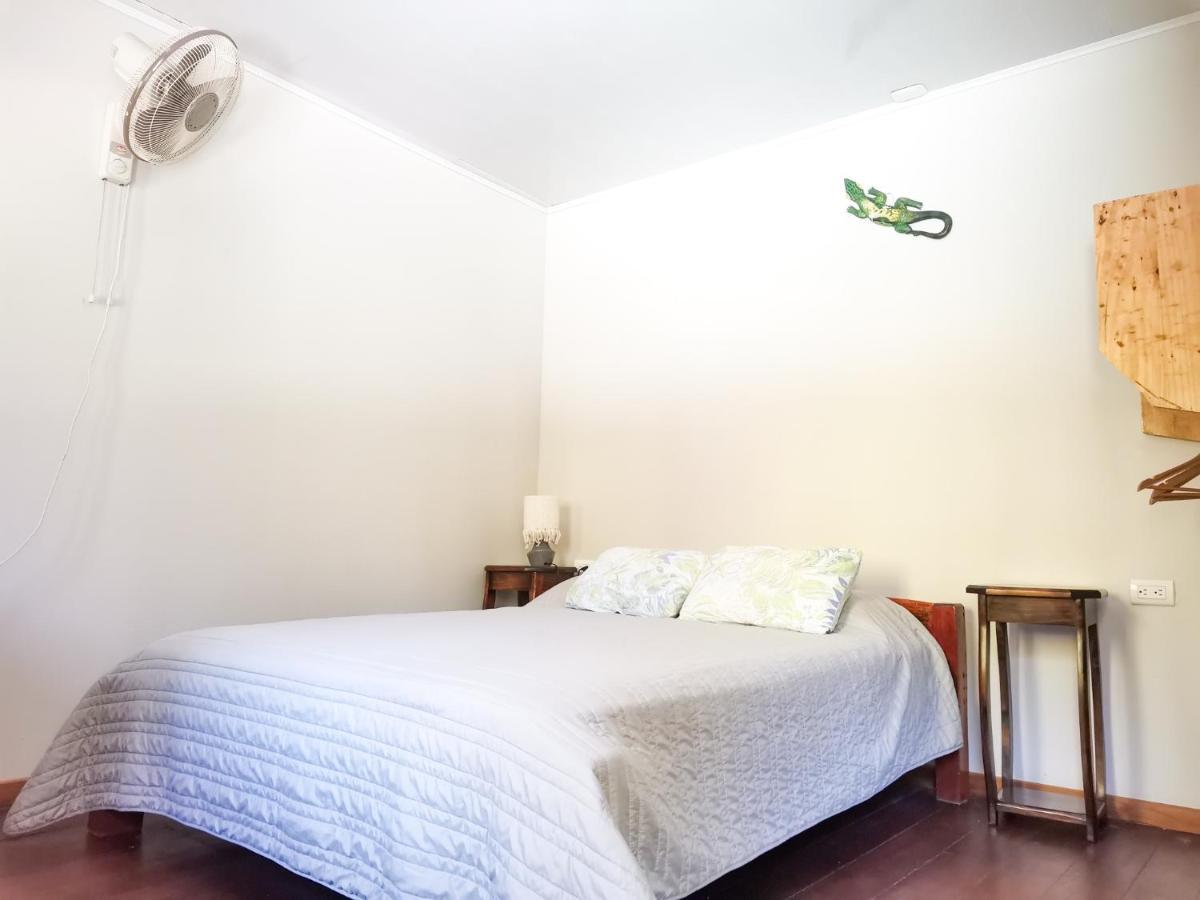Casita Happy Feet And Tours Corcovado Hotel Drake Bay Exterior photo